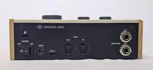 Universal Audio - Volt 276 USB Interface with Compressor 5